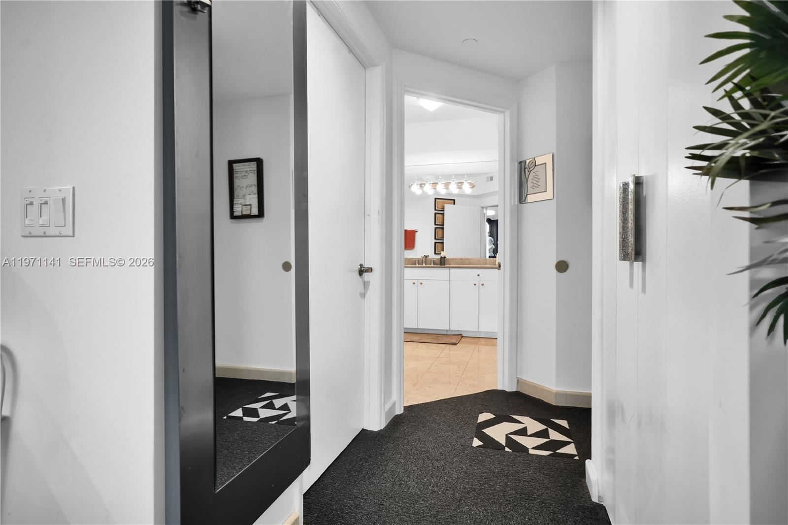 4775 Collins Ave #1806, Miami Beach FL 33140