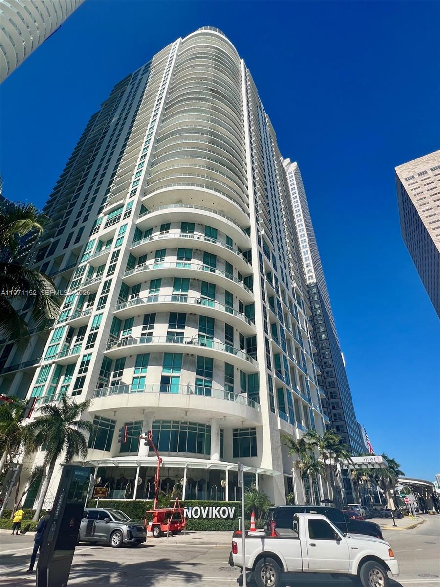 300 S Biscayne Blvd #PH-3907, Miami FL 33131