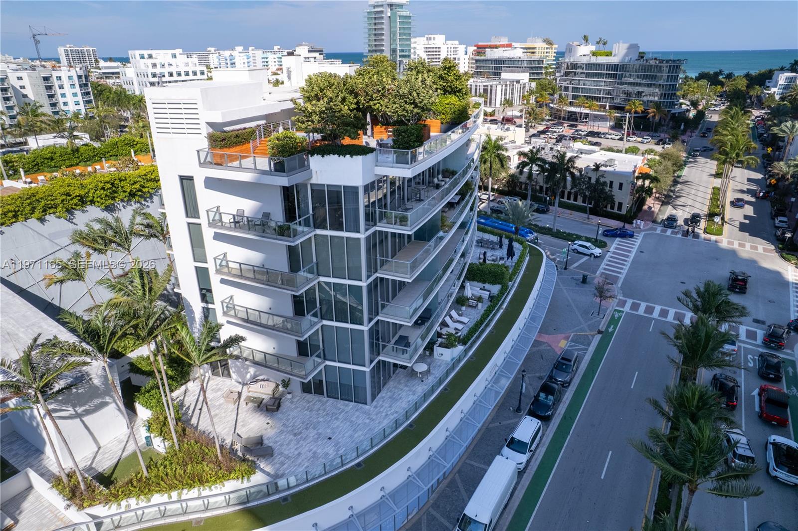 801 S Pointe Dr #204, Miami Beach FL 33139
