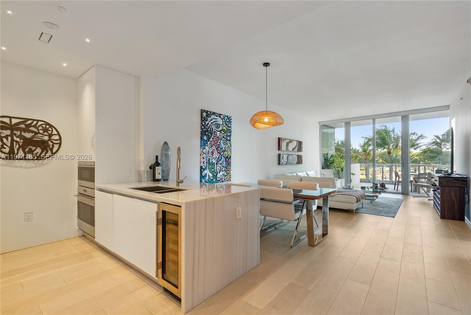 801 S Pointe Dr #204, Miami Beach FL 33139