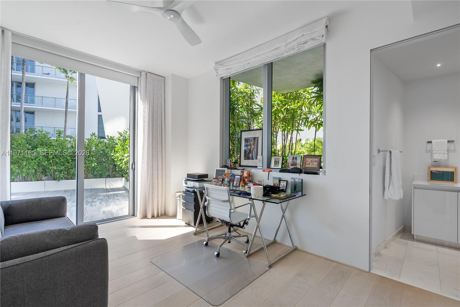 801 S Pointe Dr #204, Miami Beach FL 33139