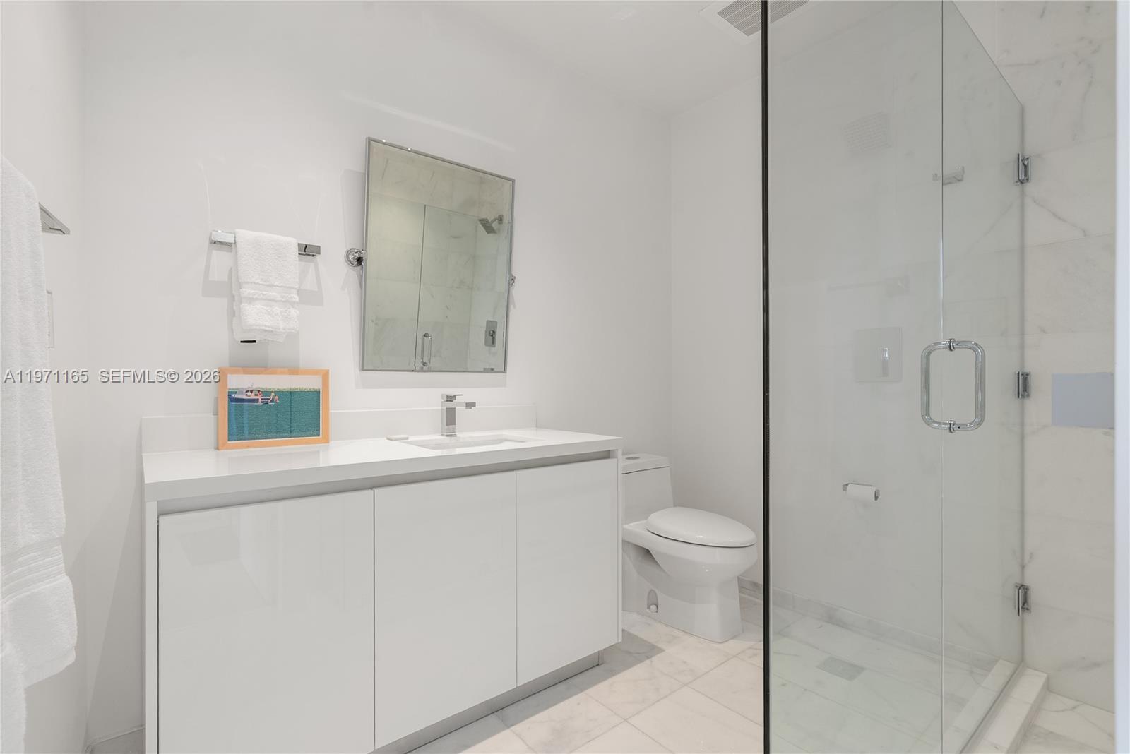 801 S Pointe Dr #204, Miami Beach FL 33139