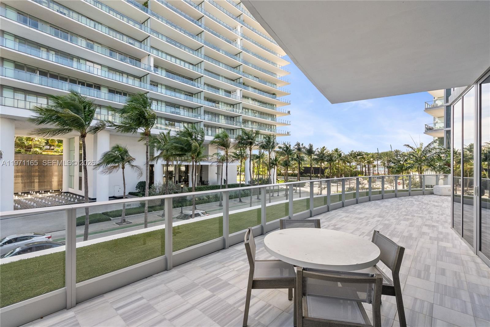 801 S Pointe Dr #204, Miami Beach FL 33139