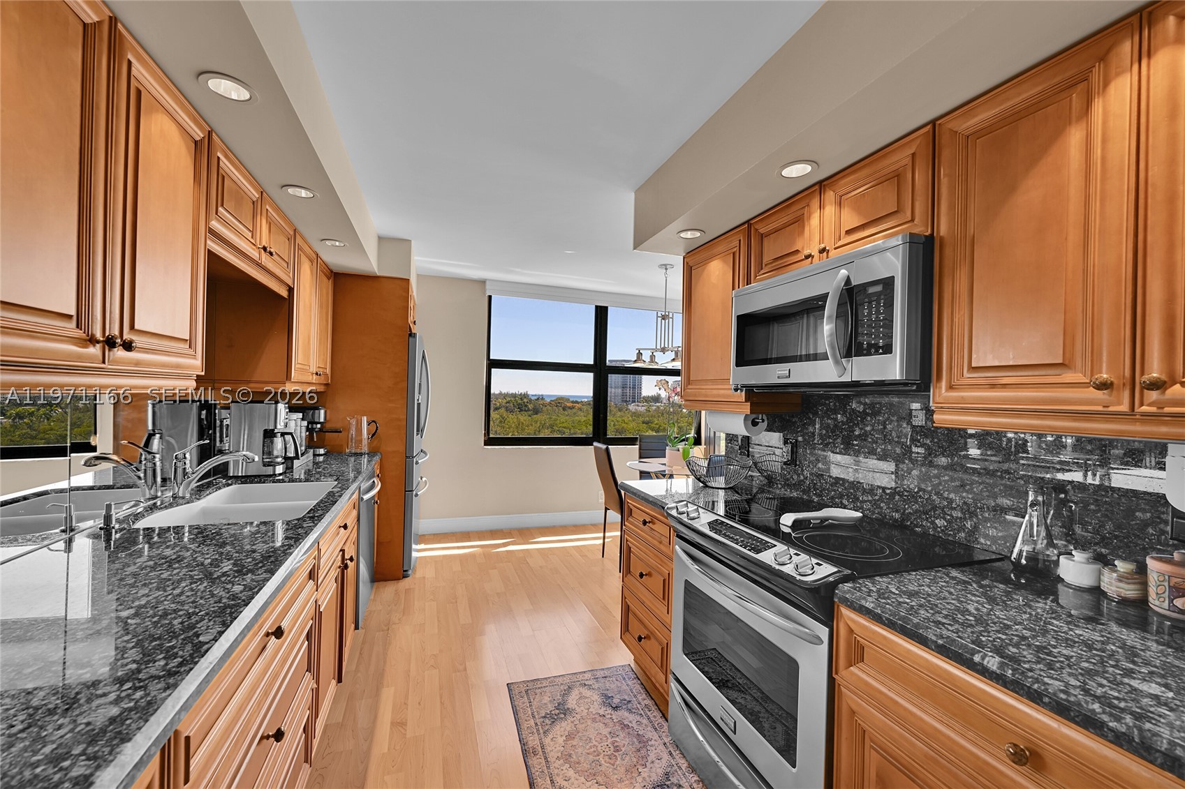 936 Intracoastal Dr #9H, Fort Lauderdale FL 33304