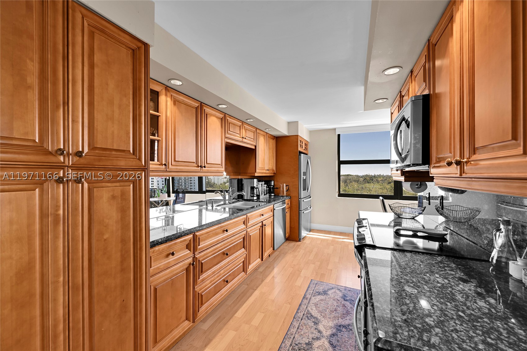 936 Intracoastal Dr #9H, Fort Lauderdale FL 33304