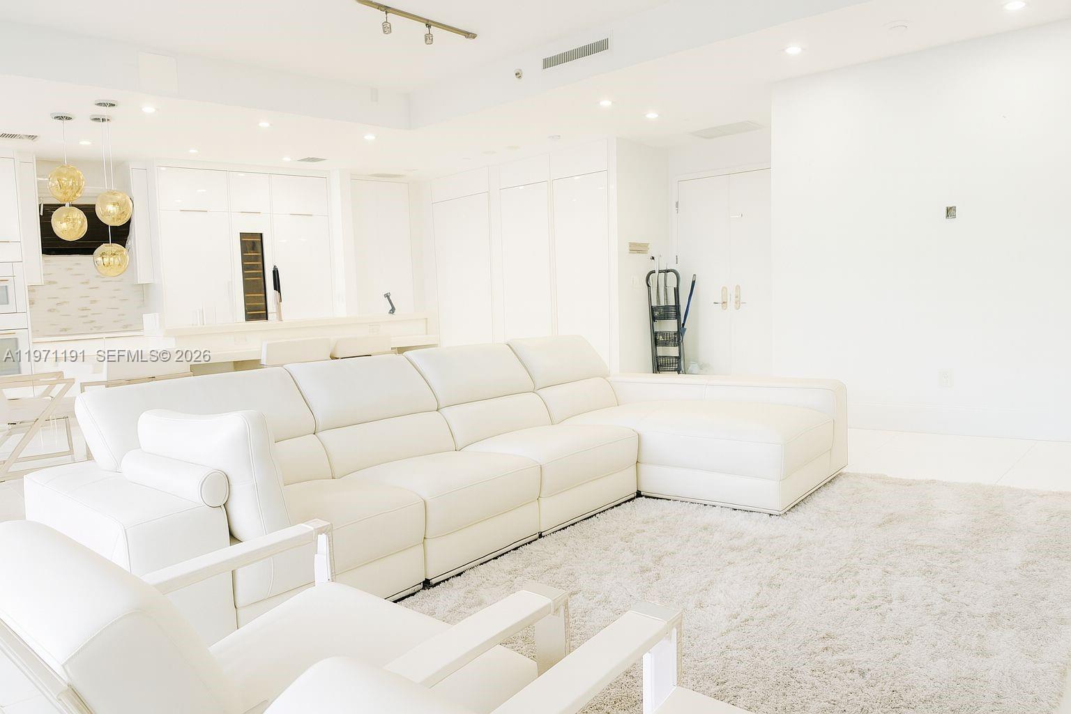 901 Brickell Key Blvd #3307, Miami FL 33131