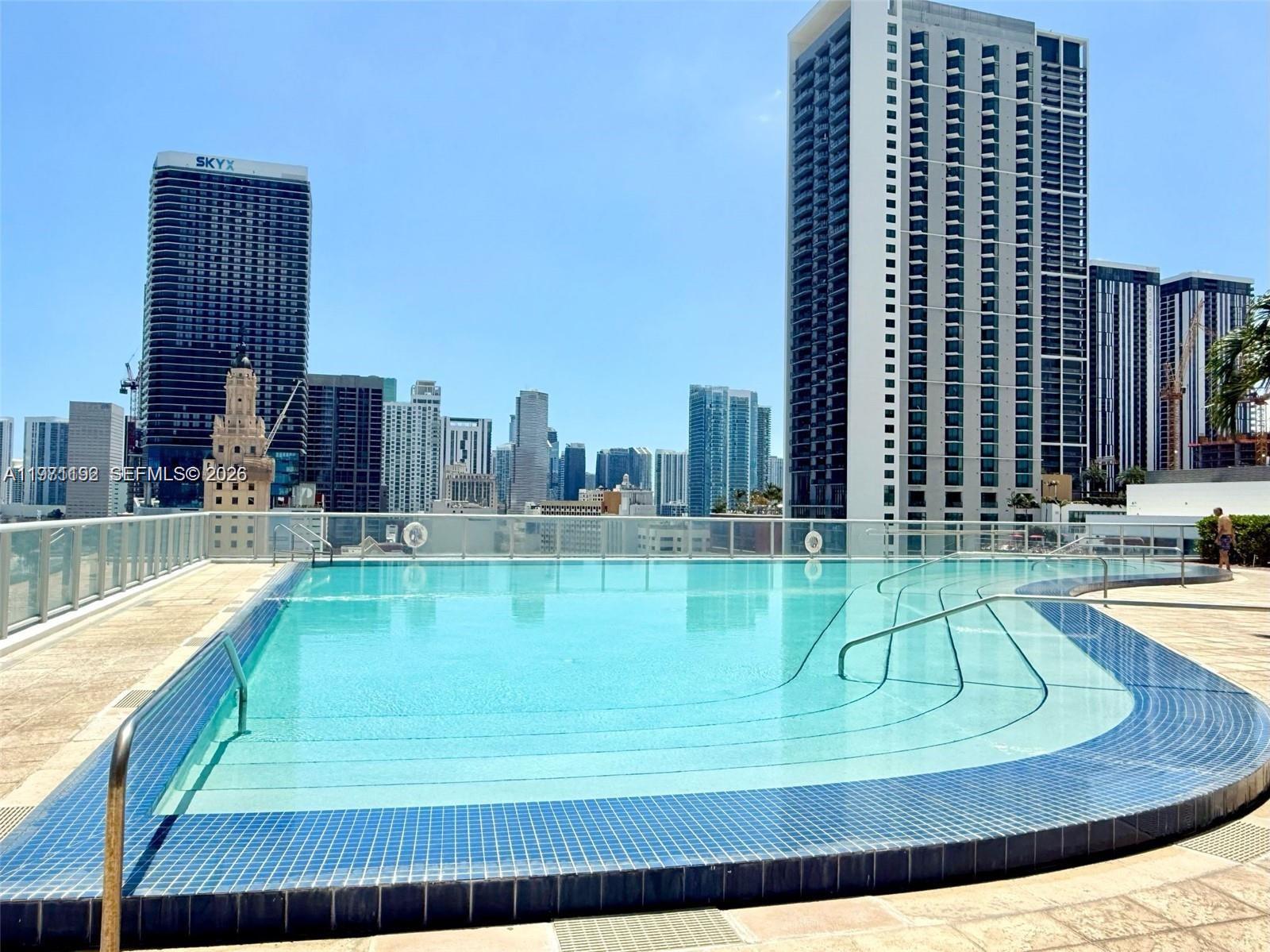 888 Biscayne Blvd #1009, Miami FL 33132