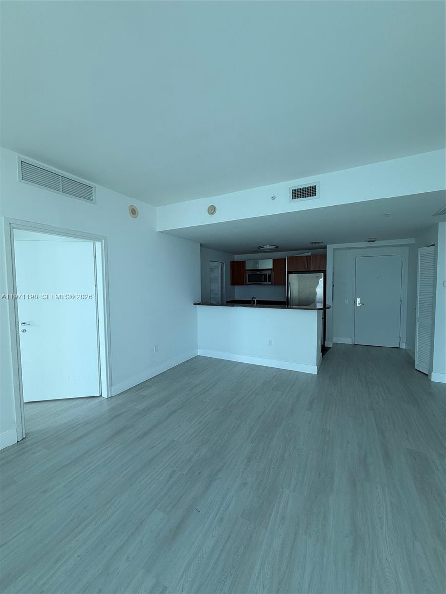 300 S Biscayne Blvd #T-3314, Miami FL 33131