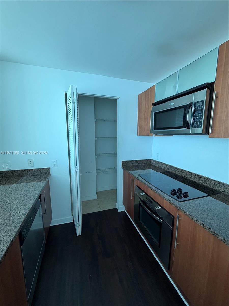 300 S Biscayne Blvd #T-3314, Miami FL 33131