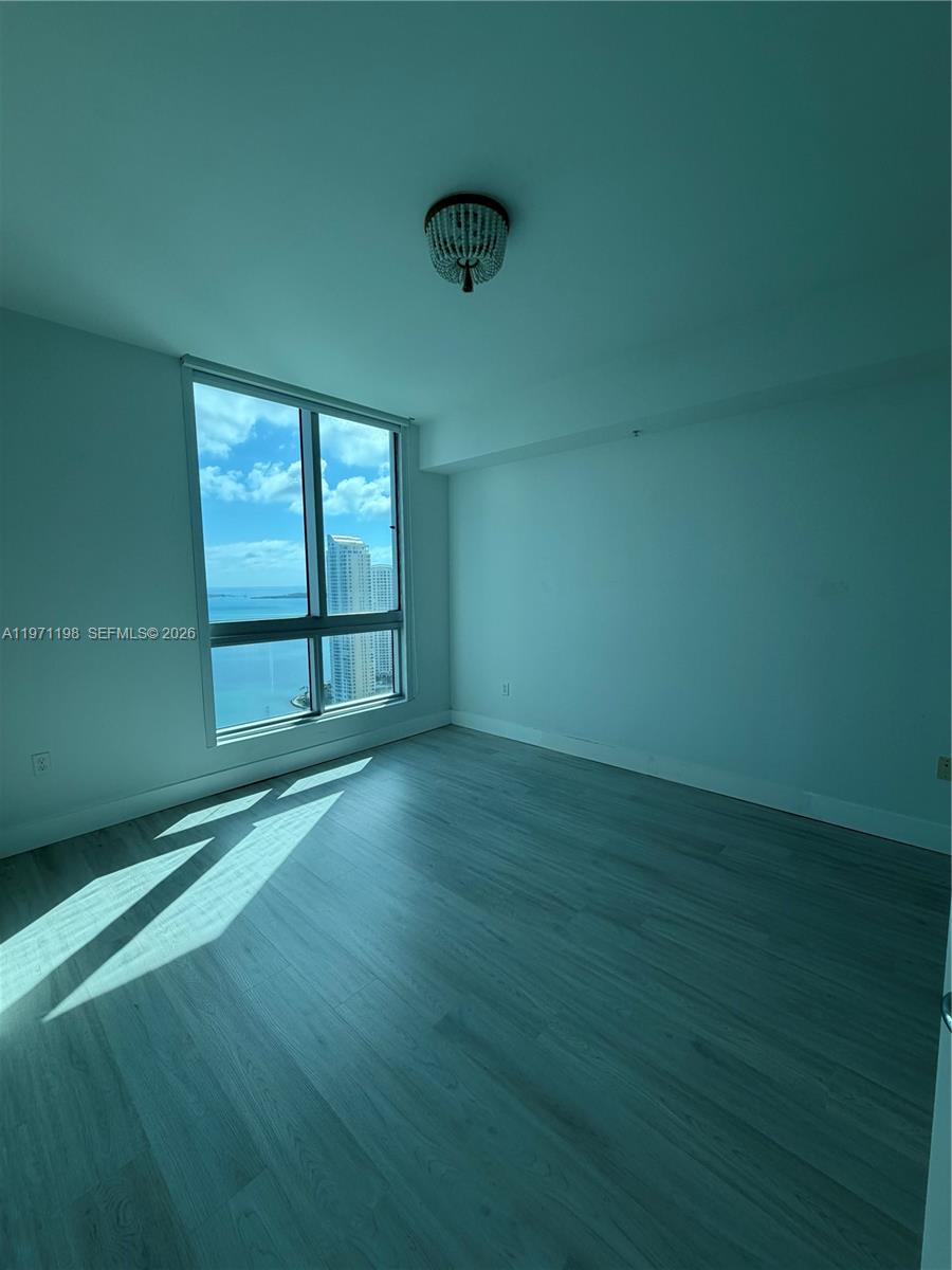 300 S Biscayne Blvd #T-3314, Miami FL 33131