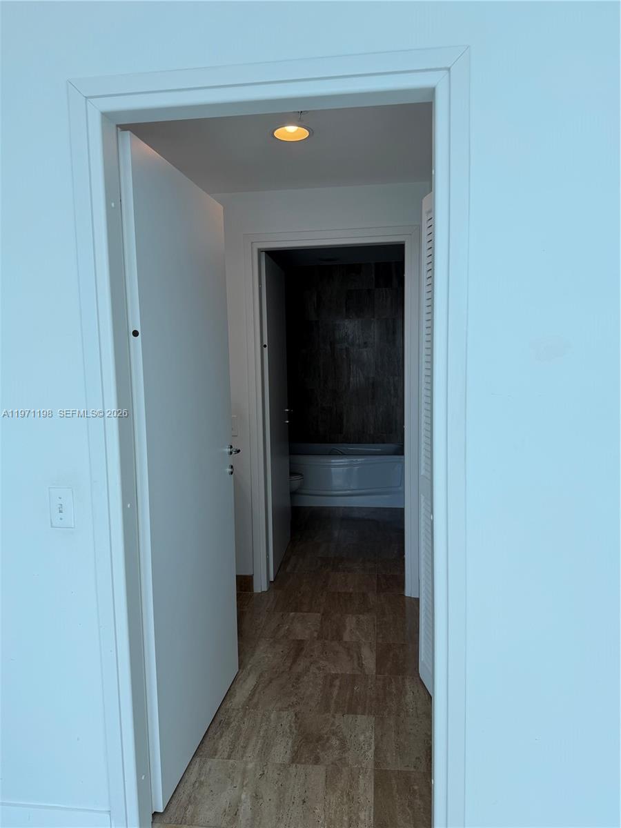 300 S Biscayne Blvd #T-3314, Miami FL 33131