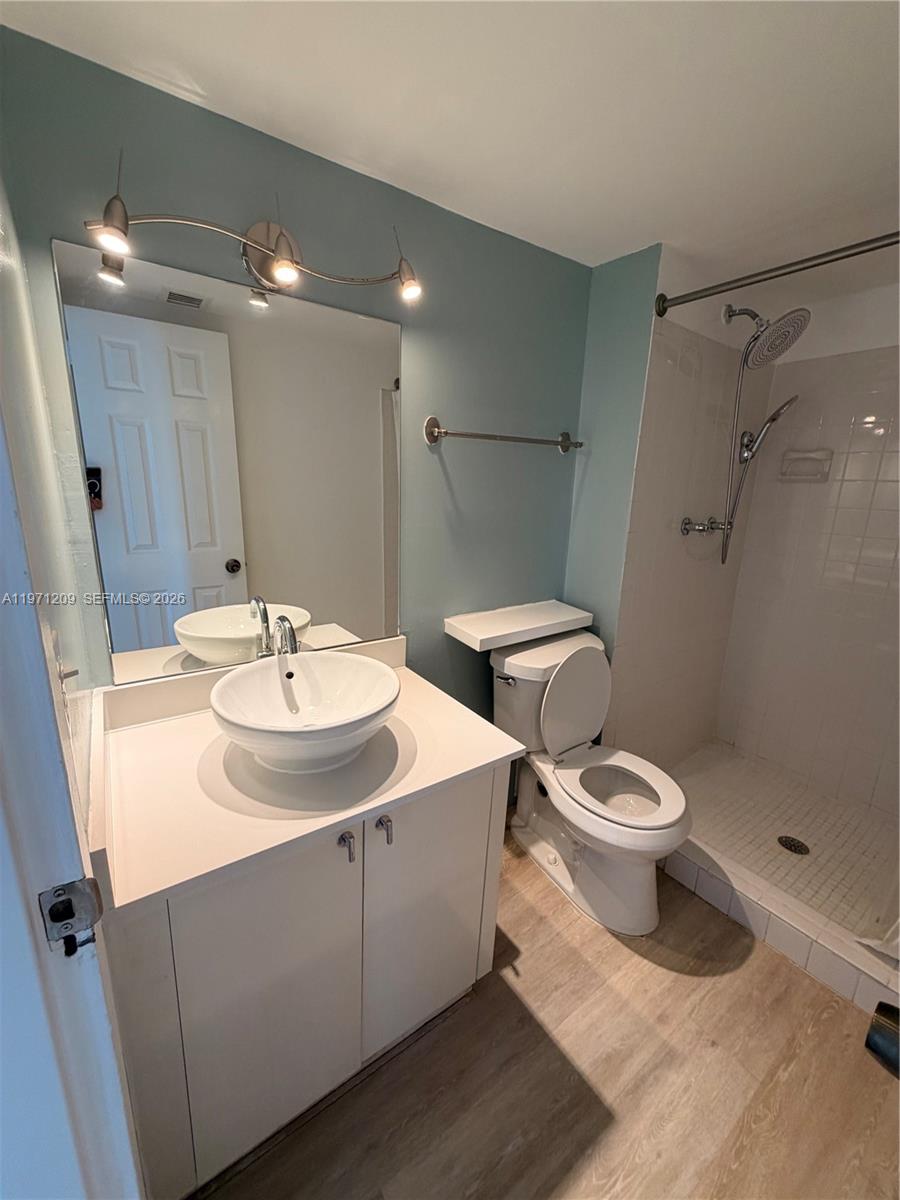 2350 NE 135th St #503, North Miami FL 33181