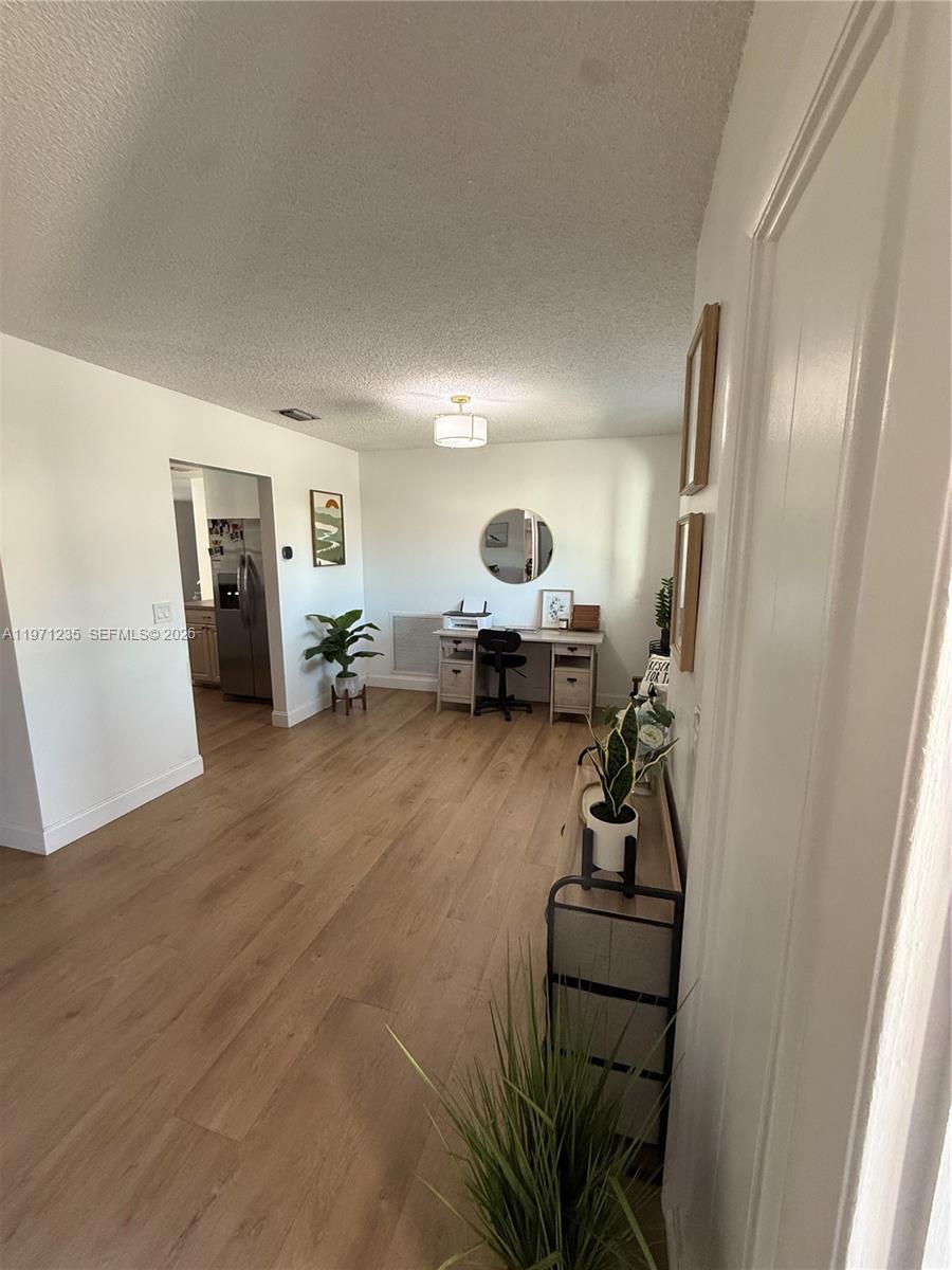 4450 NW 9th St, Coconut Creek FL 33066