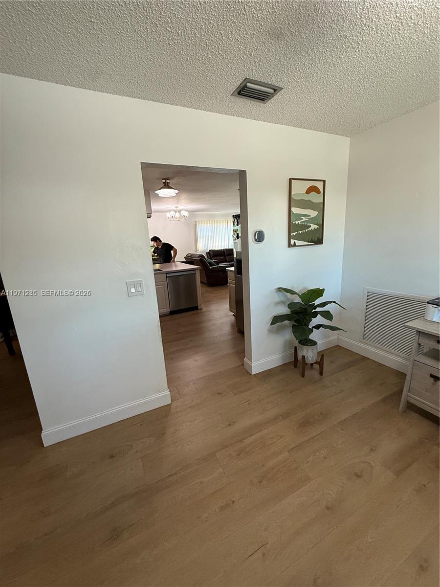 4450 NW 9th St, Coconut Creek FL 33066