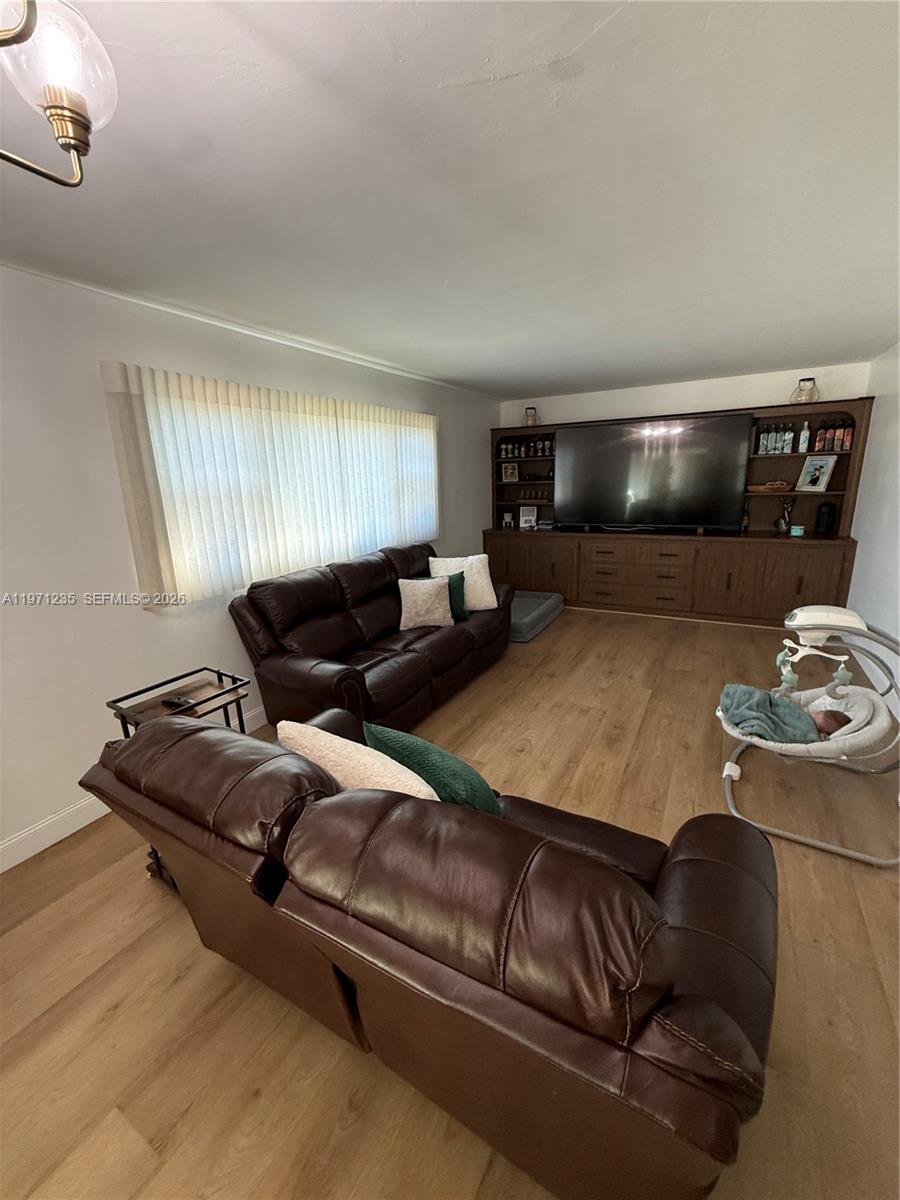 4450 NW 9th St, Coconut Creek FL 33066