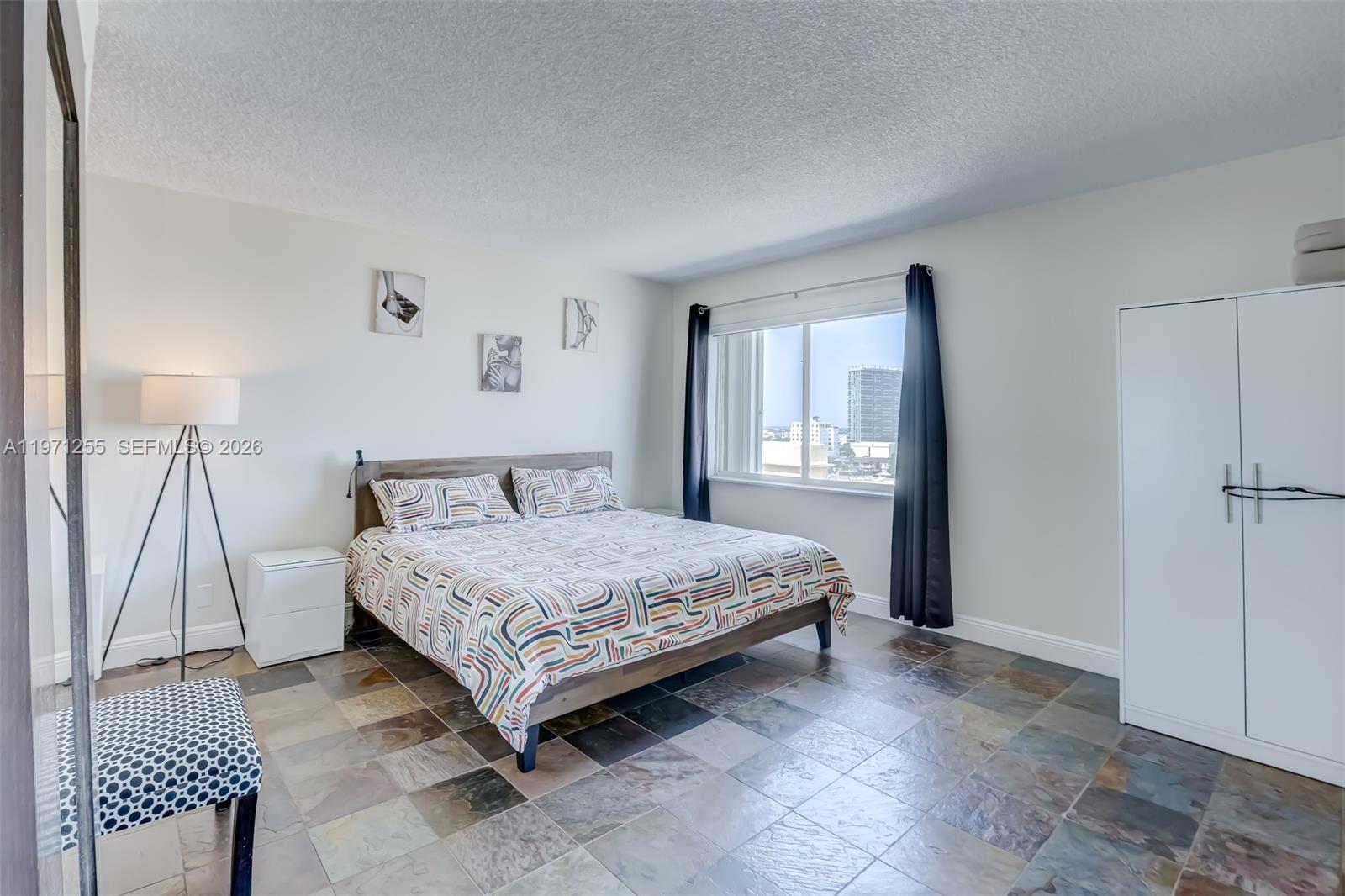 401 Golden Isles Dr #1101, Hallandale Beach FL 33009