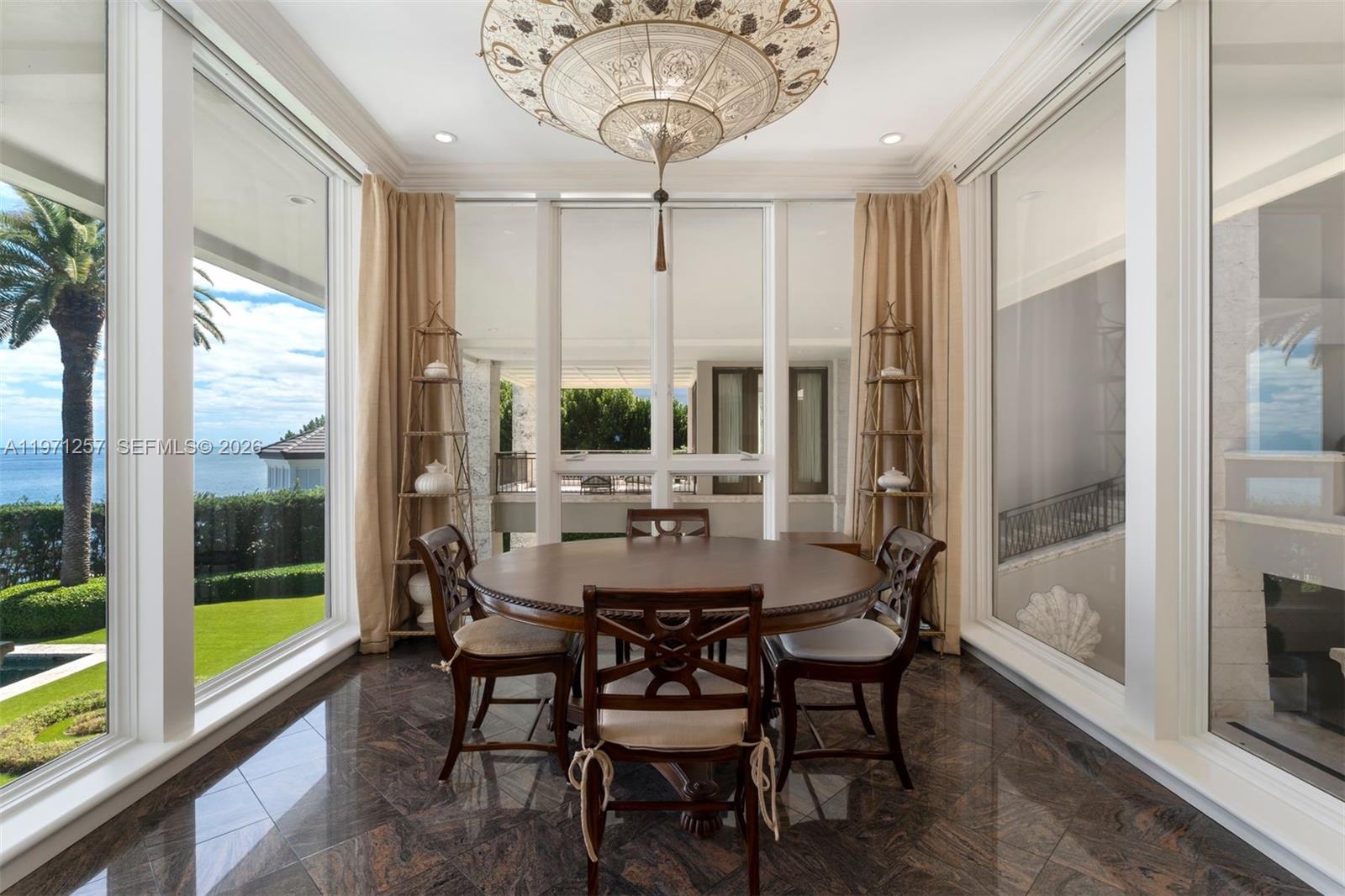 10 Tahiti Beach Island Rd, Coral Gables FL 33143