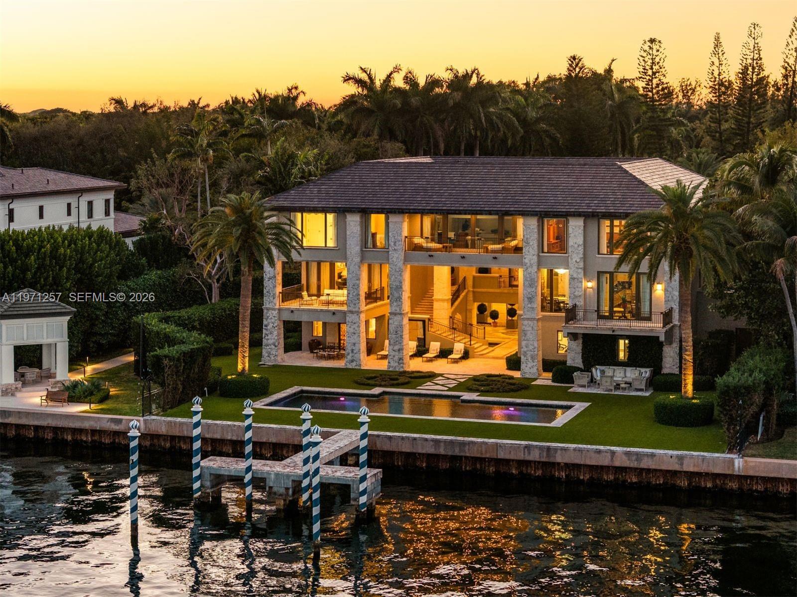 10 Tahiti Beach Island Rd, Coral Gables FL 33143