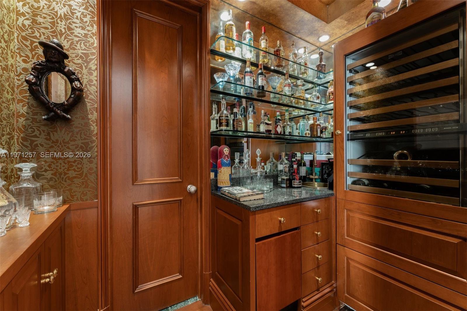 10 Tahiti Beach Island Rd, Coral Gables FL 33143