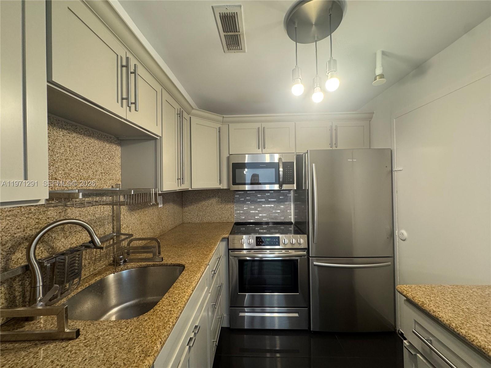 1200 West Ave #315, Miami Beach FL 33139