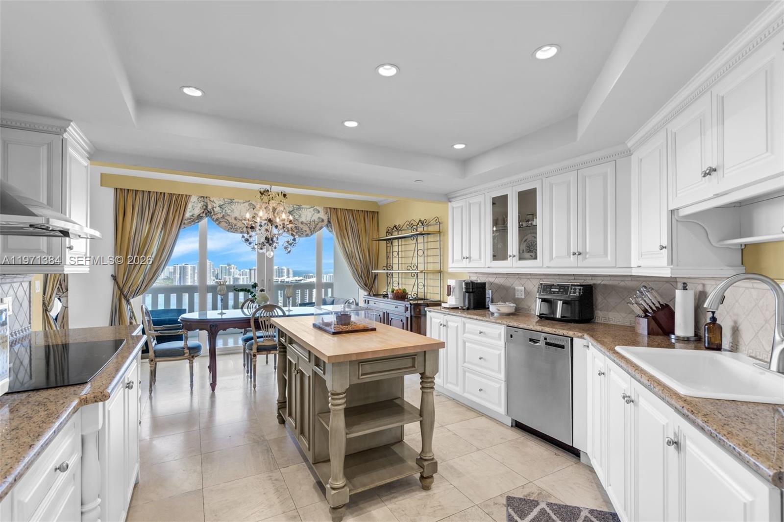 3000 Island Blvd #2902, Aventura FL 33160