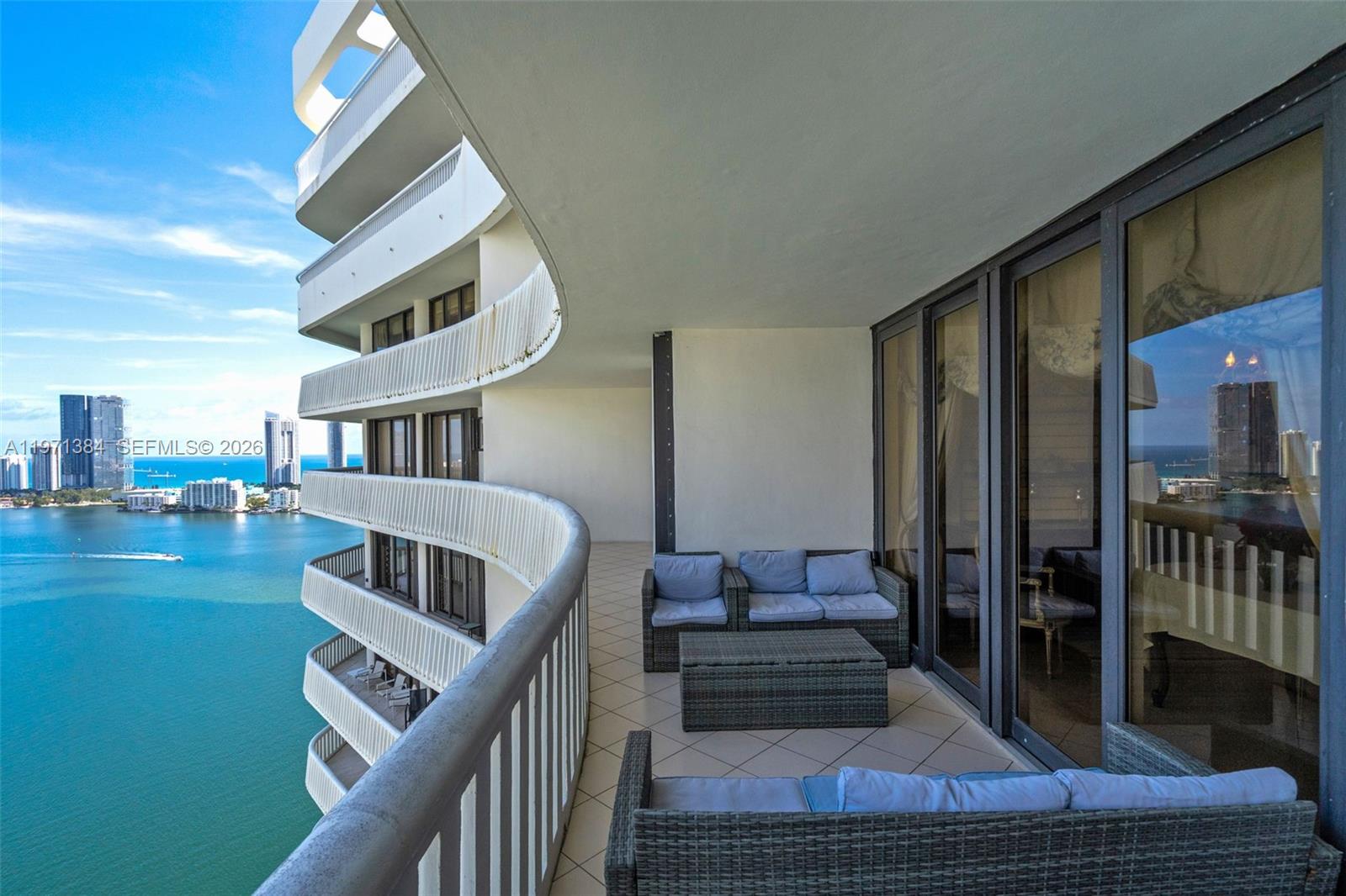 3000 Island Blvd #2902, Aventura FL 33160