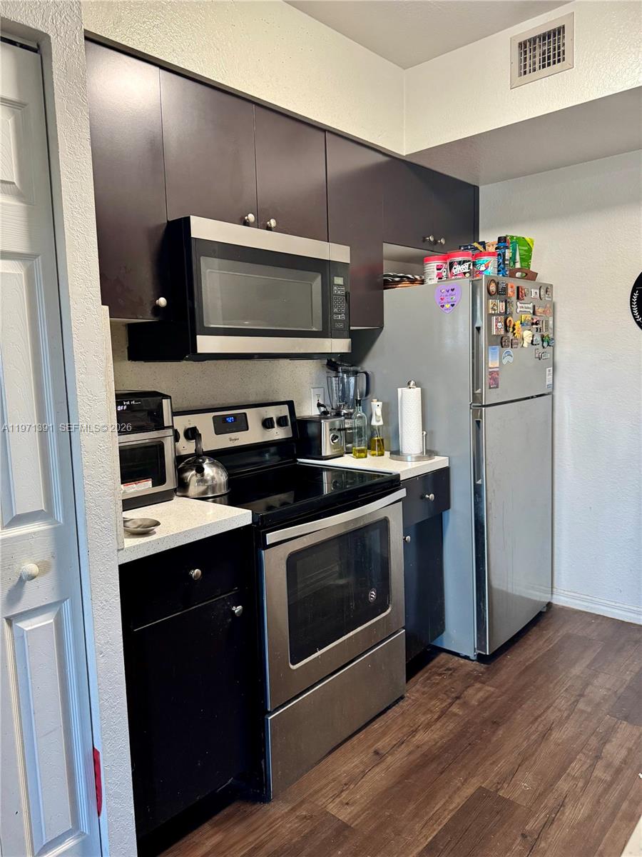 2517 Centergate Dr #203, Miramar FL 33025