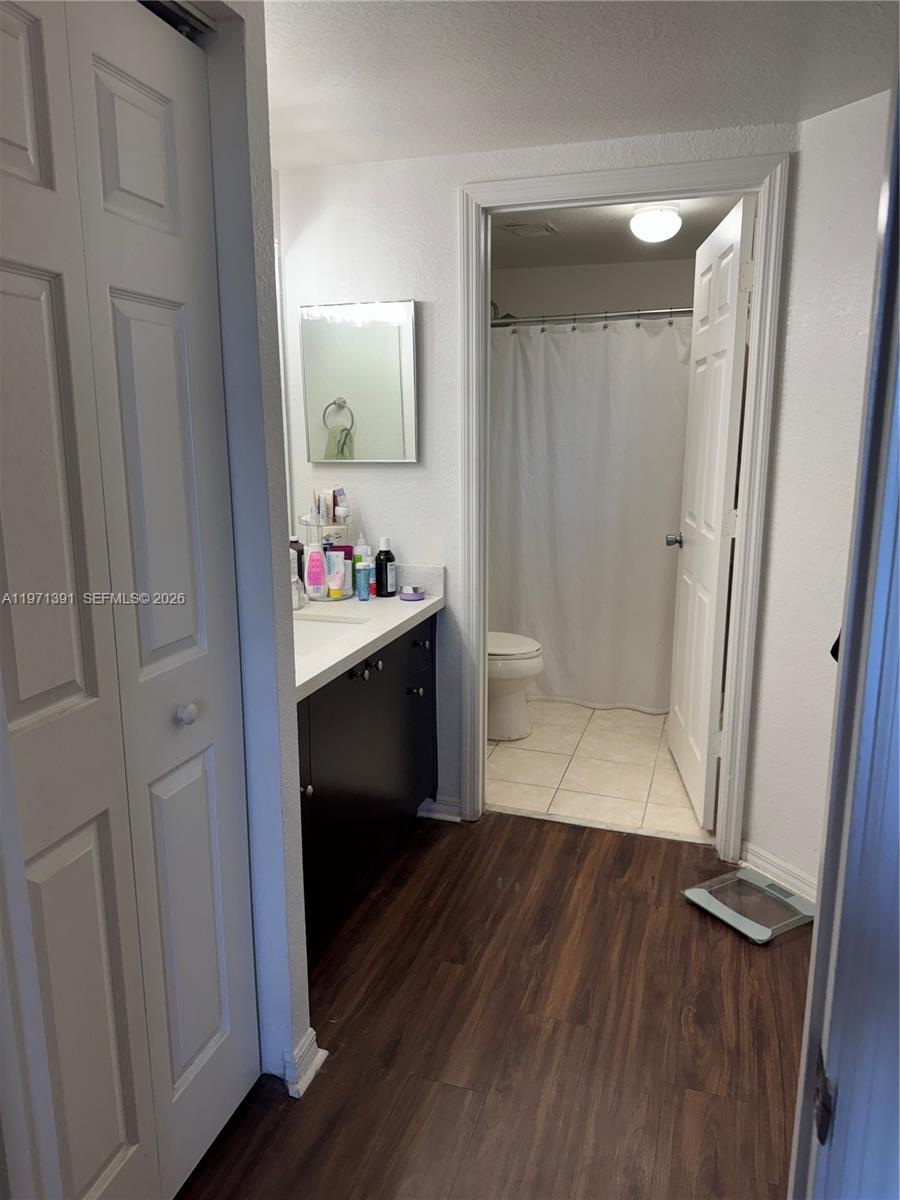 2517 Centergate Dr #203, Miramar FL 33025