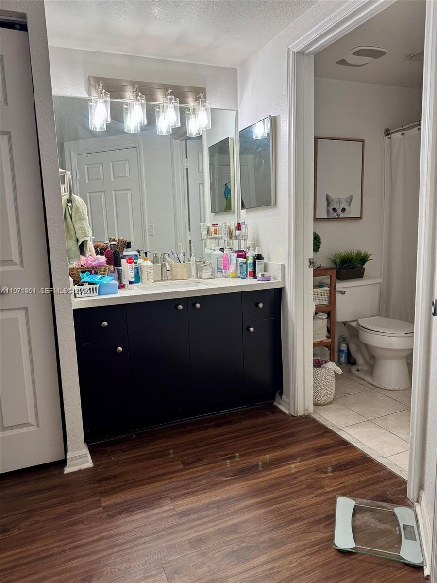 2517 Centergate Dr #203, Miramar FL 33025