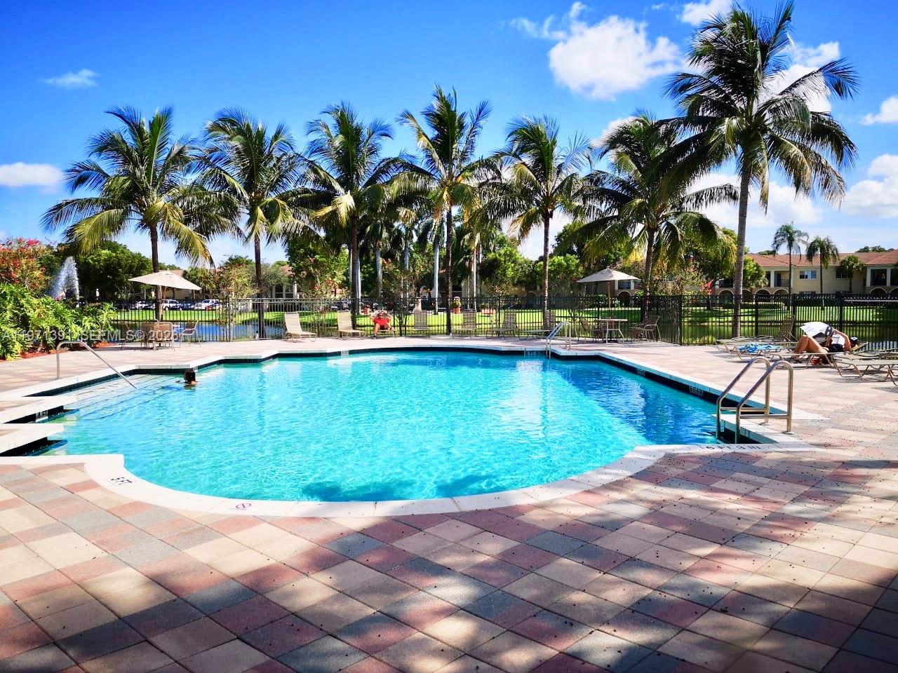 2517 Centergate Dr #203, Miramar FL 33025