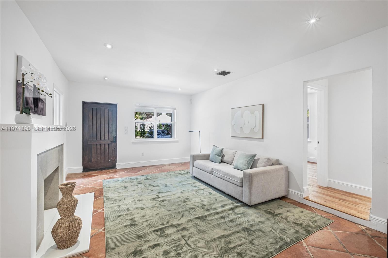 4150 Ventura Ave, Miami FL 33133