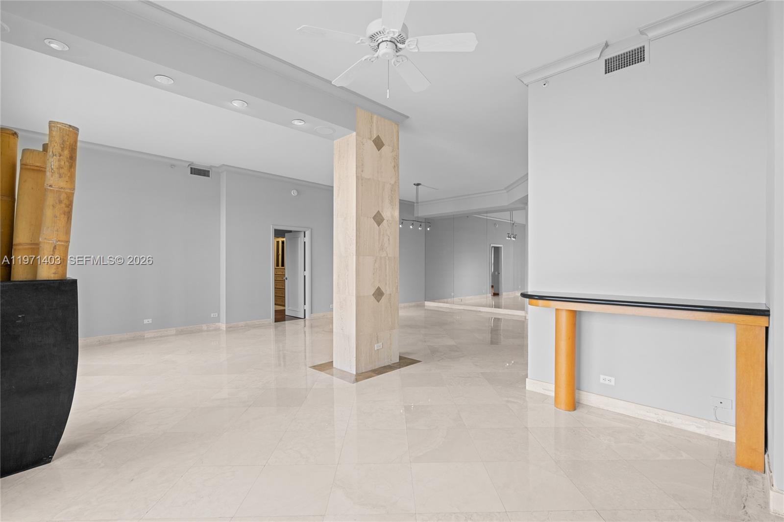888 Brickell Key Dr #408, Miami FL 33131