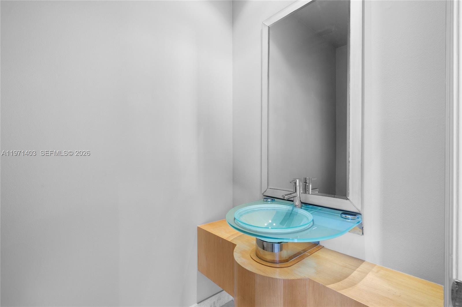 888 Brickell Key Dr #408, Miami FL 33131
