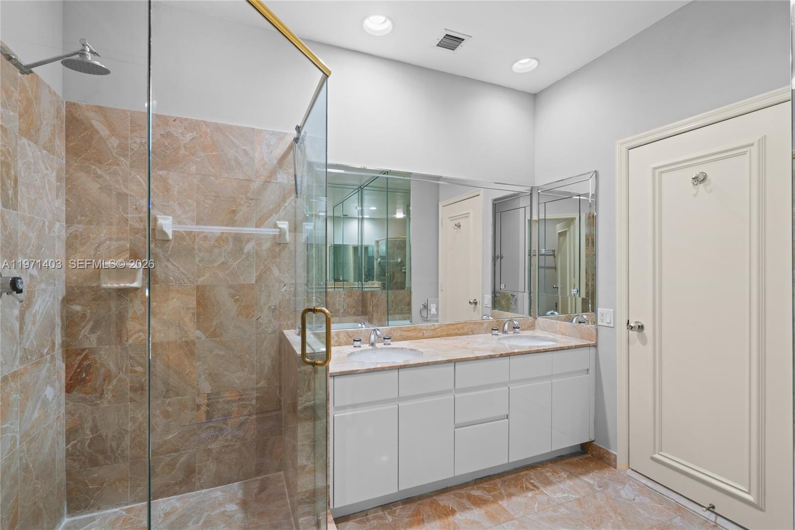 888 Brickell Key Dr #408, Miami FL 33131