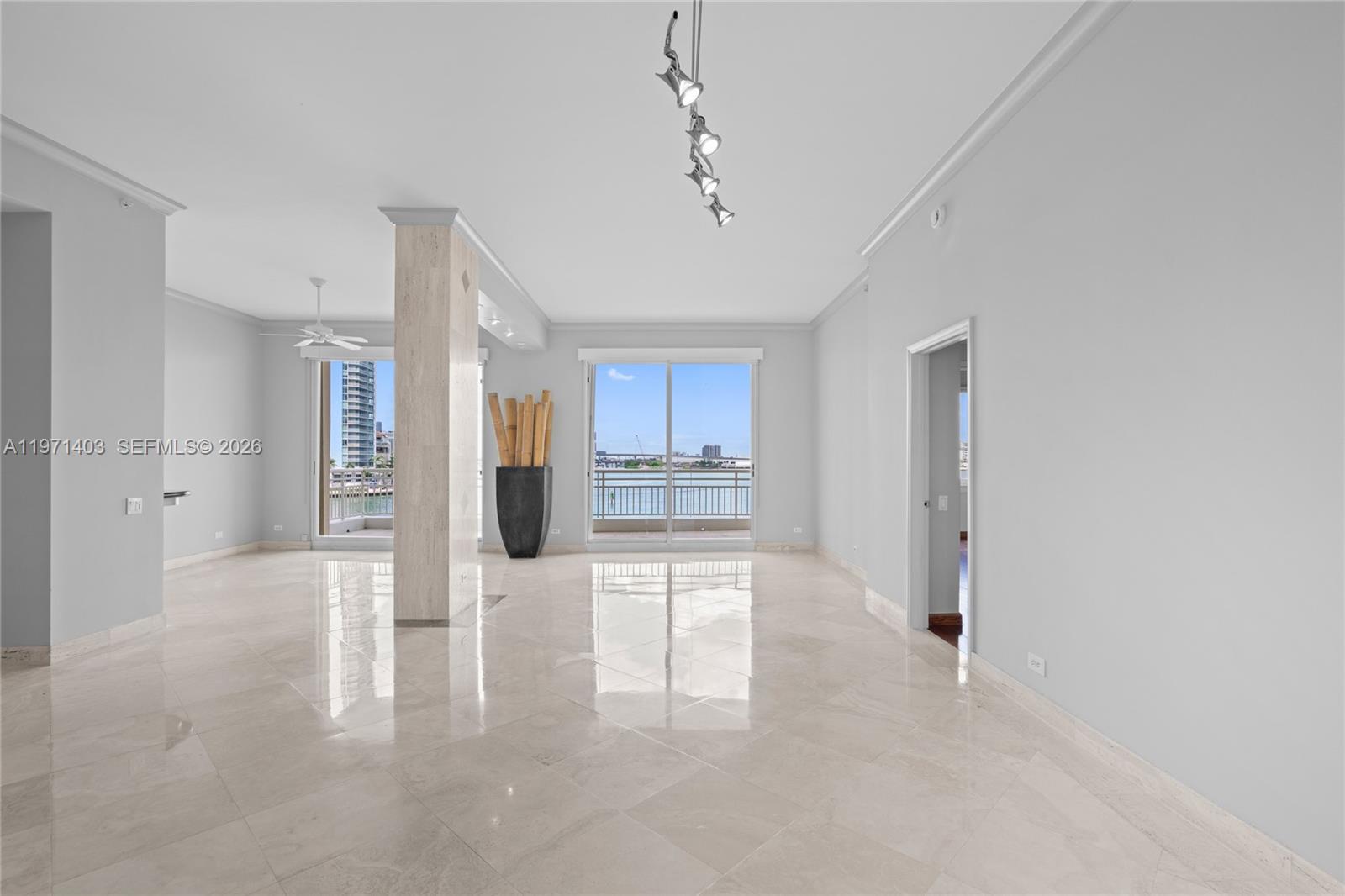 888 Brickell Key Dr #408, Miami FL 33131