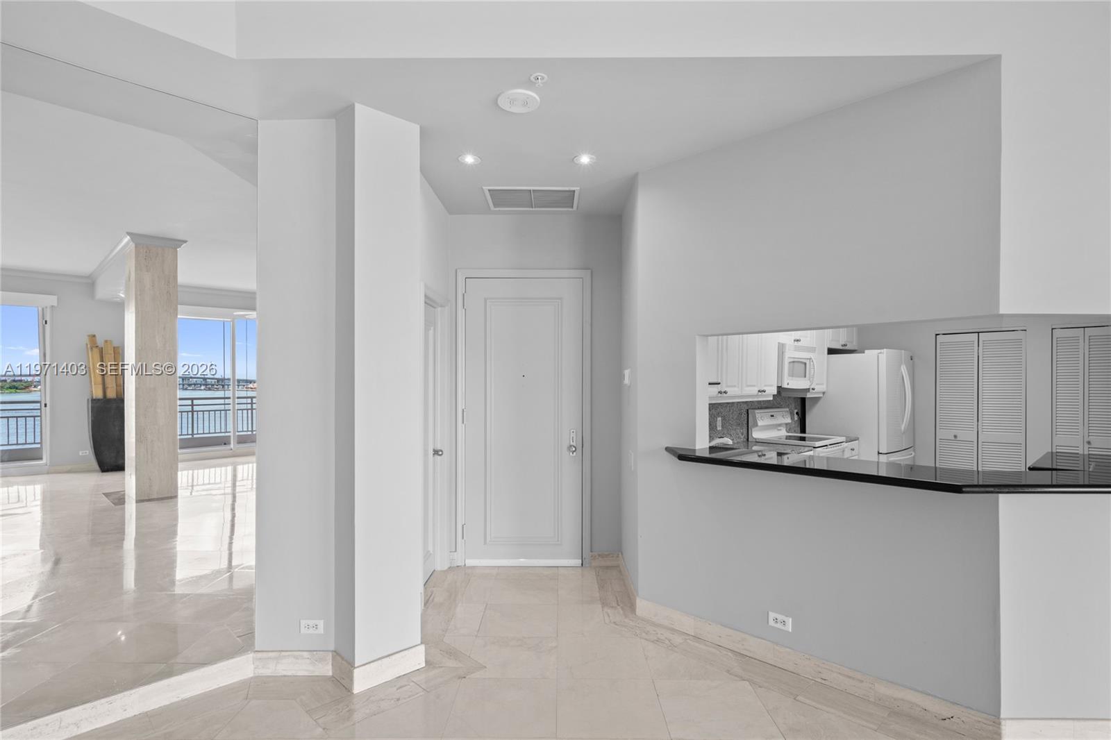 888 Brickell Key Dr #408, Miami FL 33131