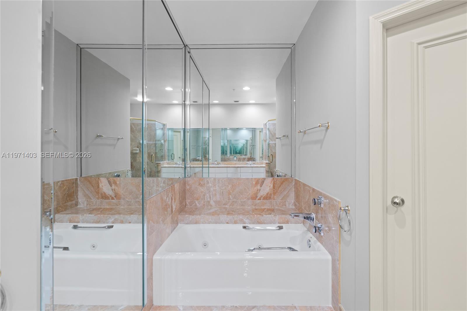 888 Brickell Key Dr #408, Miami FL 33131