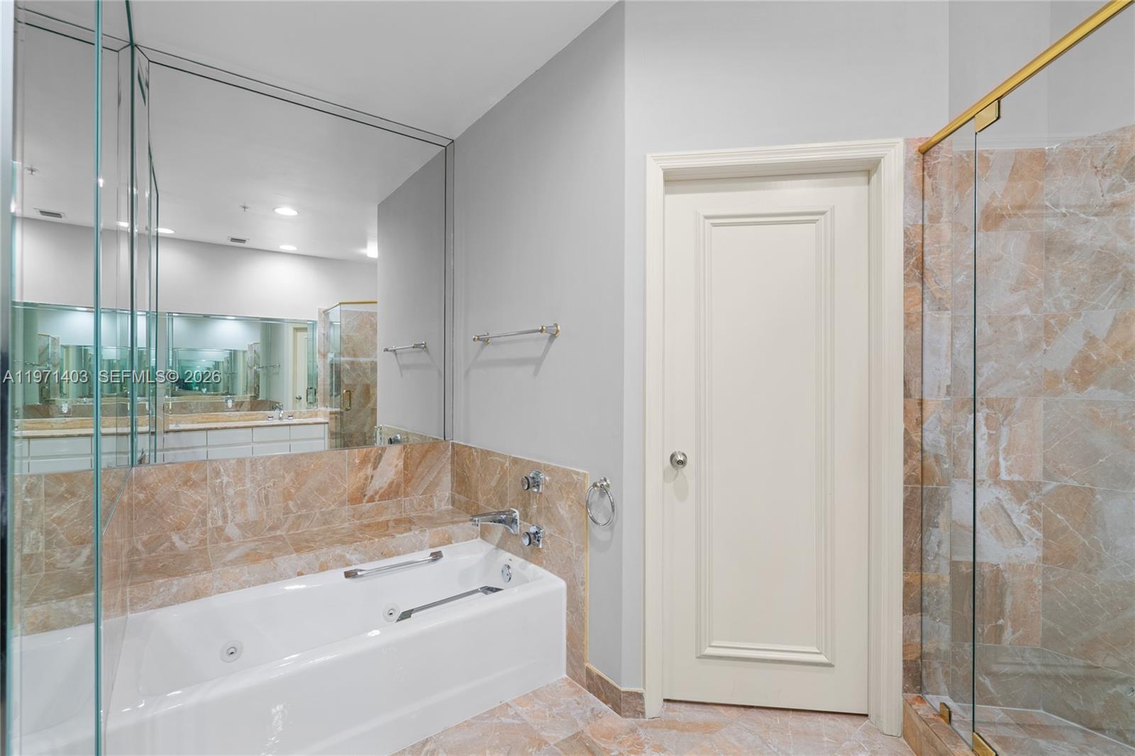 888 Brickell Key Dr #408, Miami FL 33131