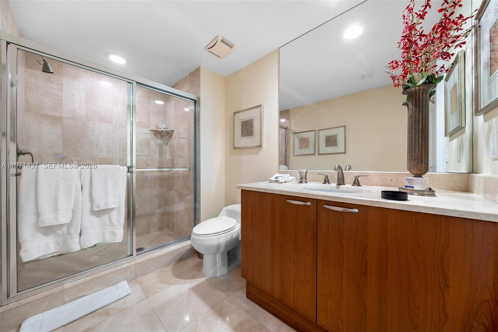 3301 NE 183rd St #1104, Aventura FL 33160