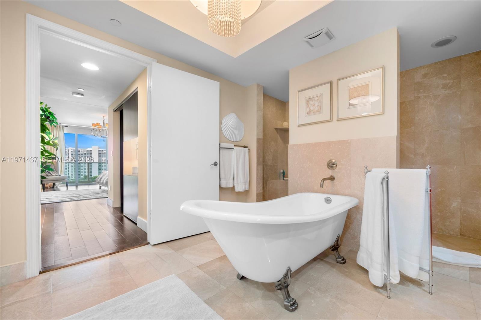 3301 NE 183rd St #1104, Aventura FL 33160