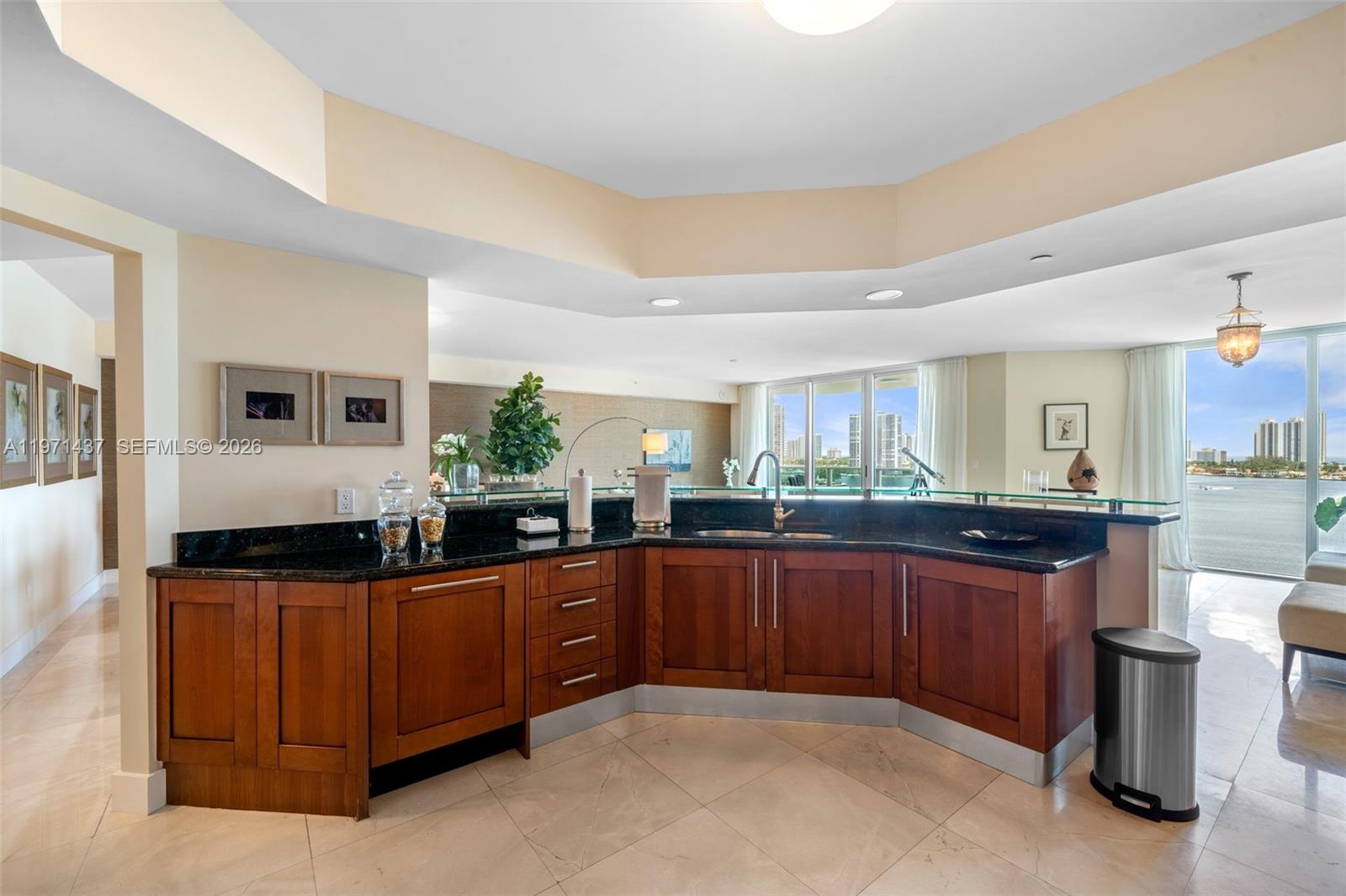 3301 NE 183rd St #1104, Aventura FL 33160