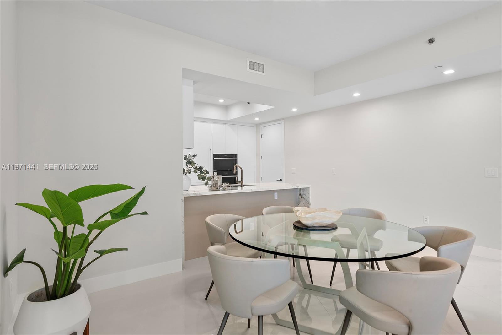 16001 Collins Ave #803, Sunny Isles Beach FL 33160