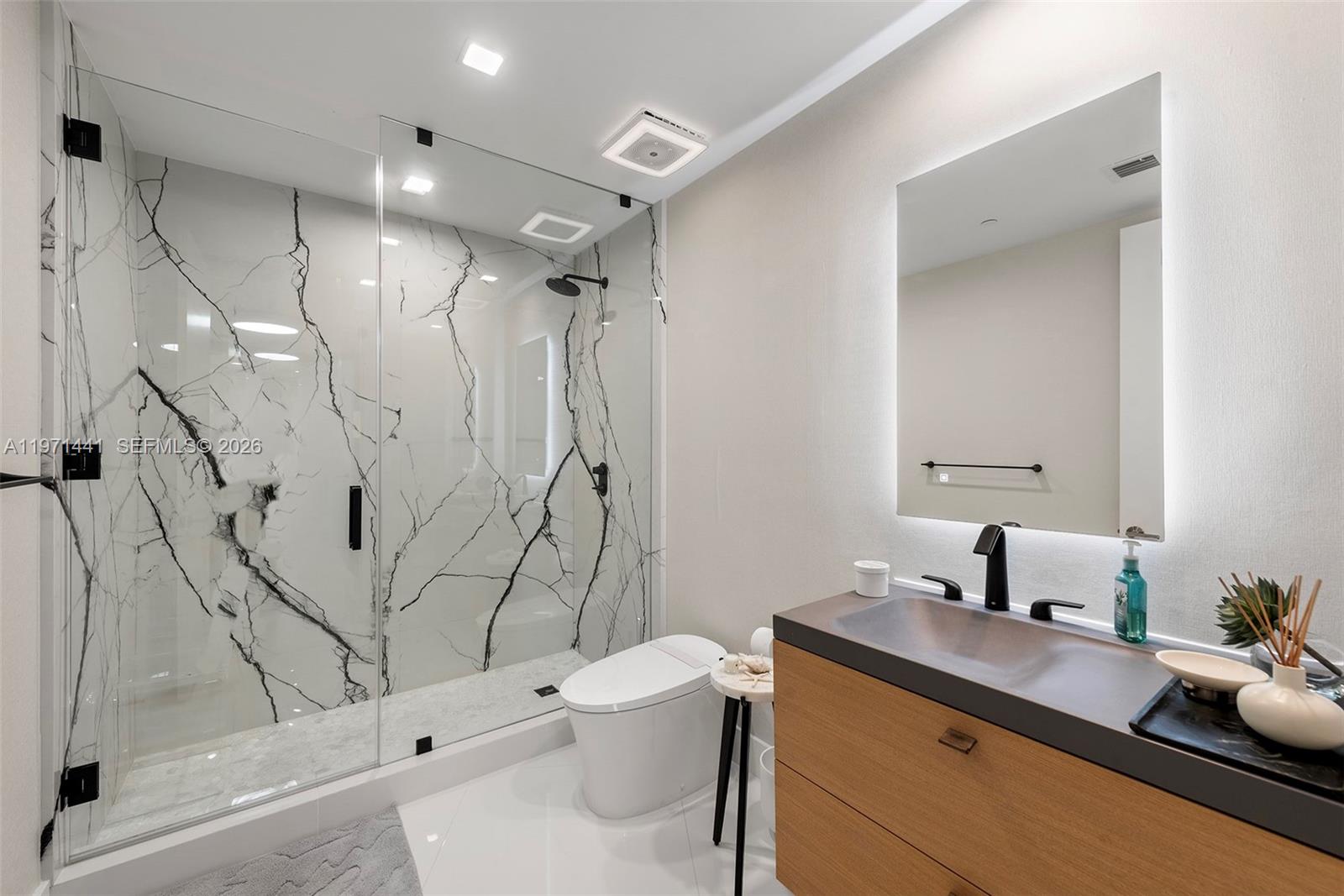 16001 Collins Ave #803, Sunny Isles Beach FL 33160