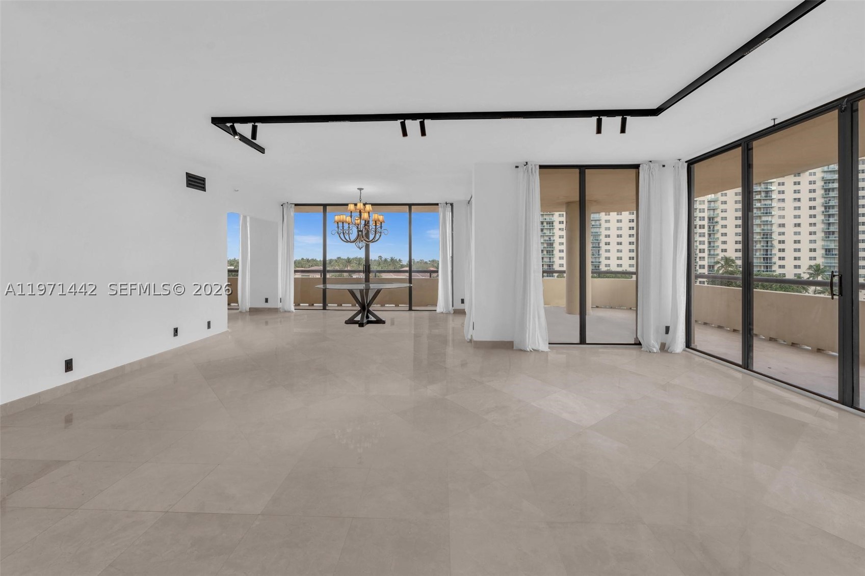 19355 Turnberry Way #3J, Aventura FL 33180