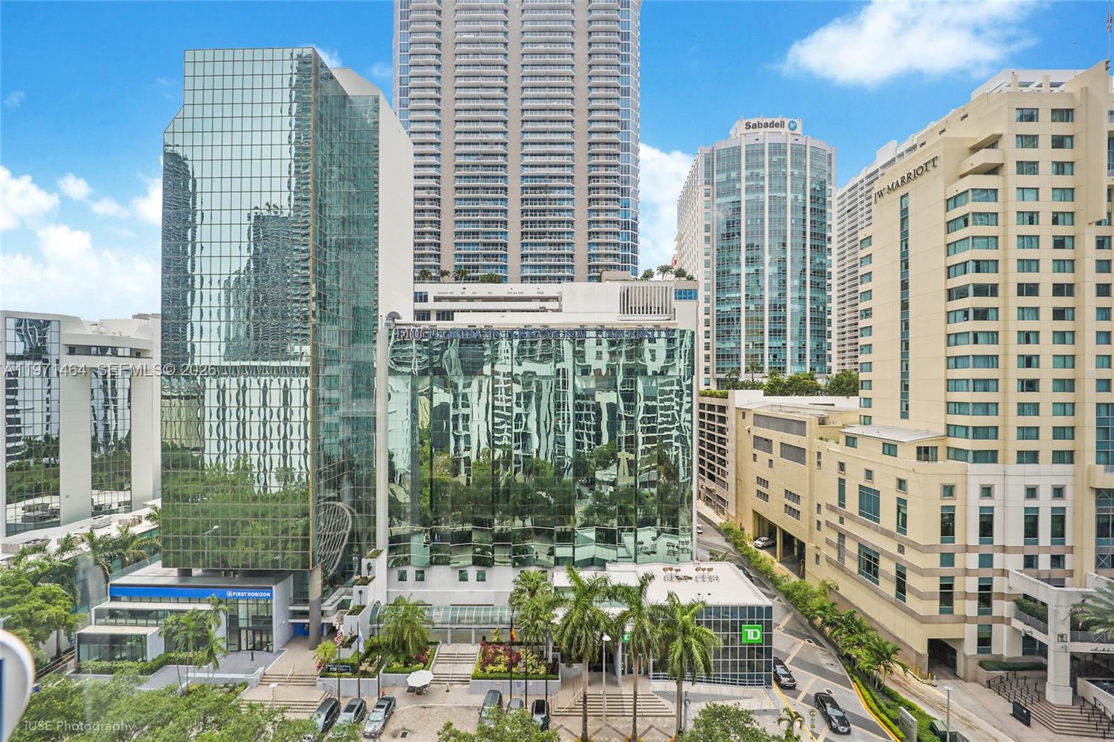 1060 Brickell Ave #1003, Miami FL 33131