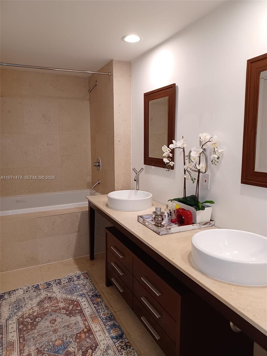 495 Brickell Ave #509, Miami FL 33131