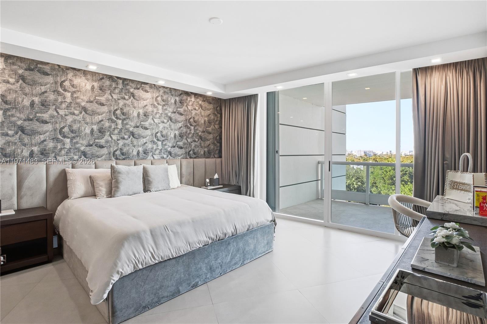 2127 Brickell Avenue #904, Miami FL 33129