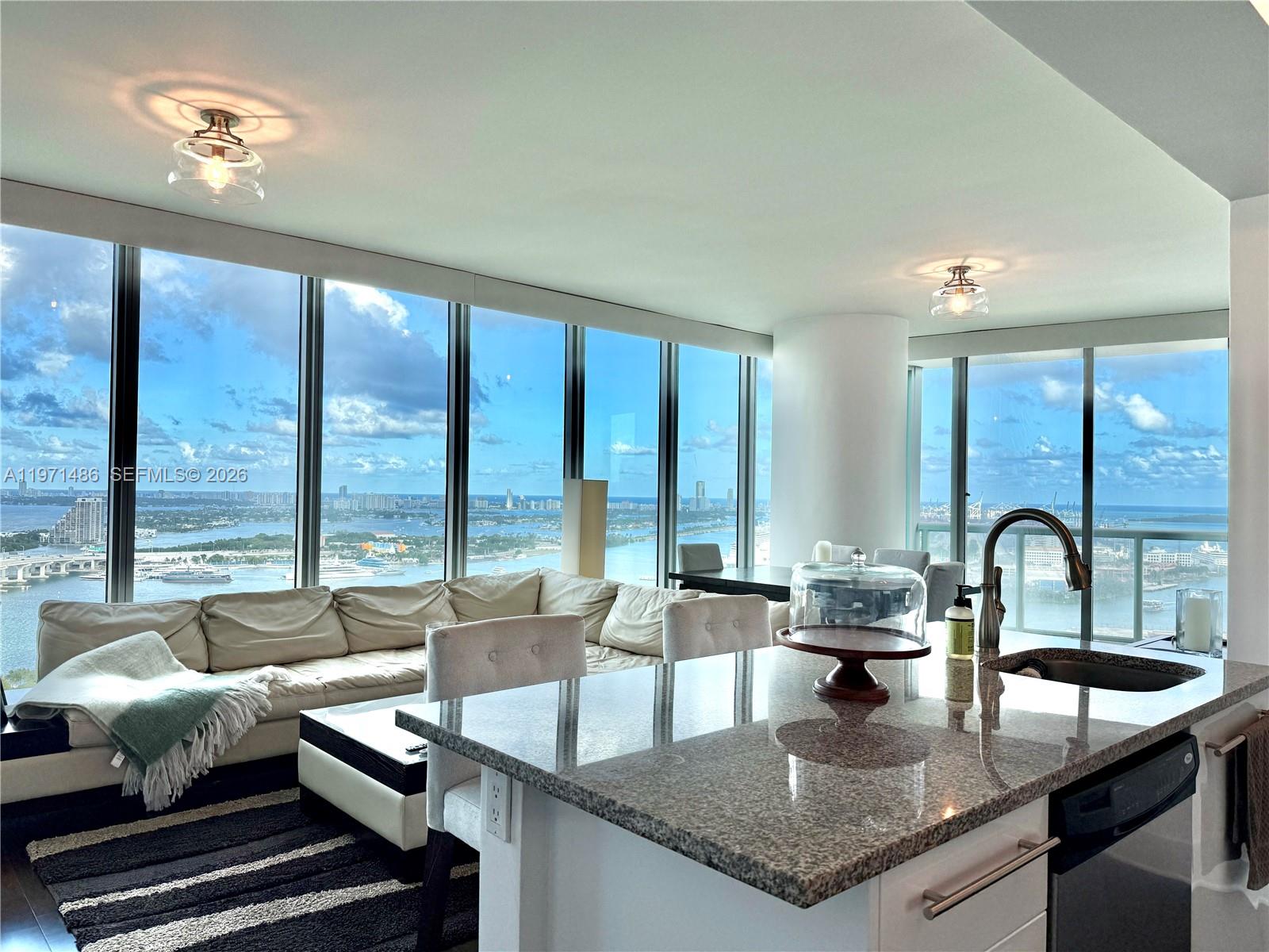 888 Biscayne Blvd #3208, Miami FL 33132