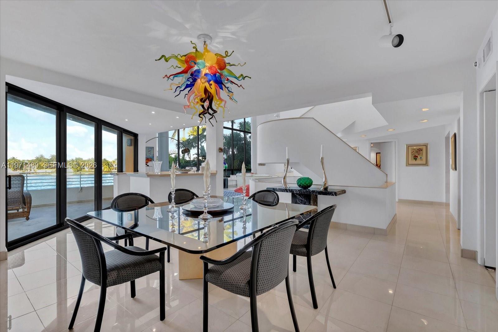 279 N Hibiscus Dr, Miami Beach FL 33139