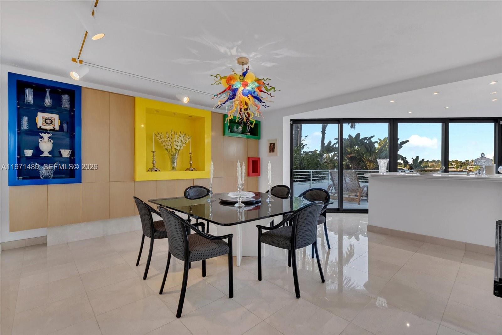 279 N Hibiscus Dr, Miami Beach FL 33139